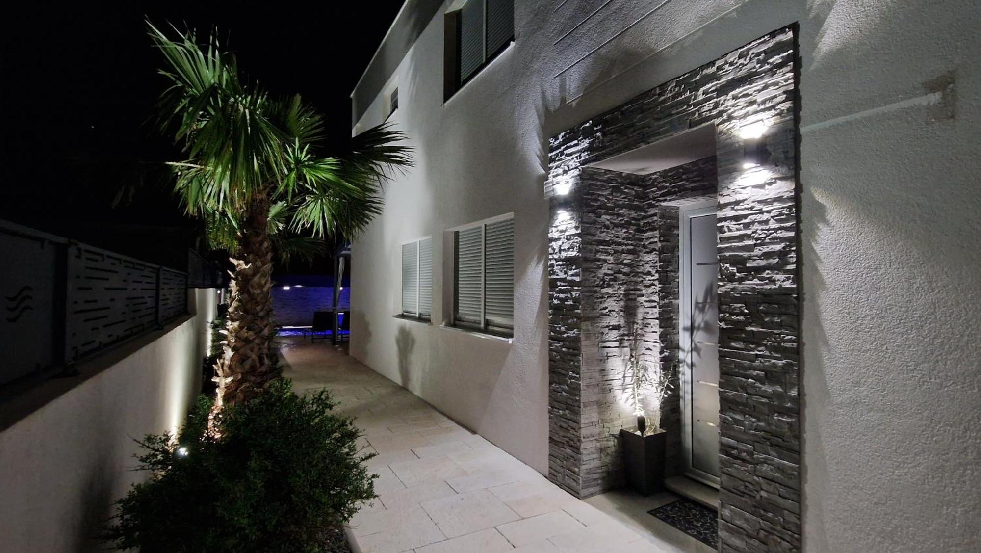 Villa Maris Nin Luaran gambar